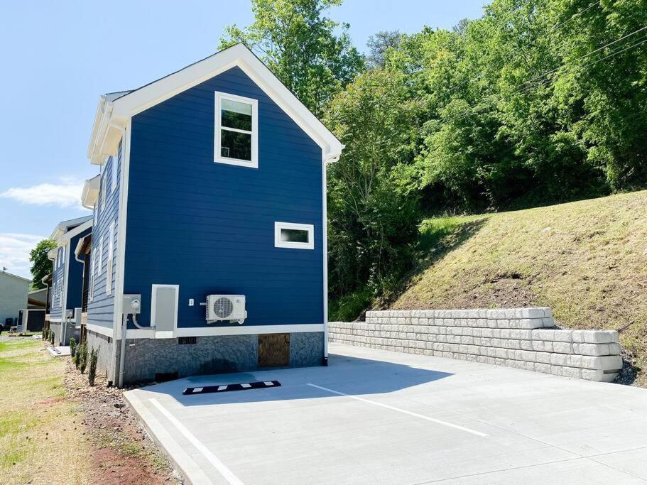 Modern Smoky Mountain Tiny House Apartment Pigeon Forge Exterior photo